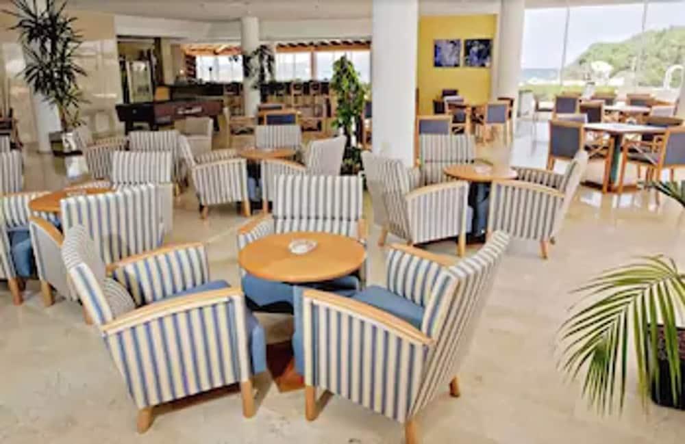Aparthotel Dunes Platja