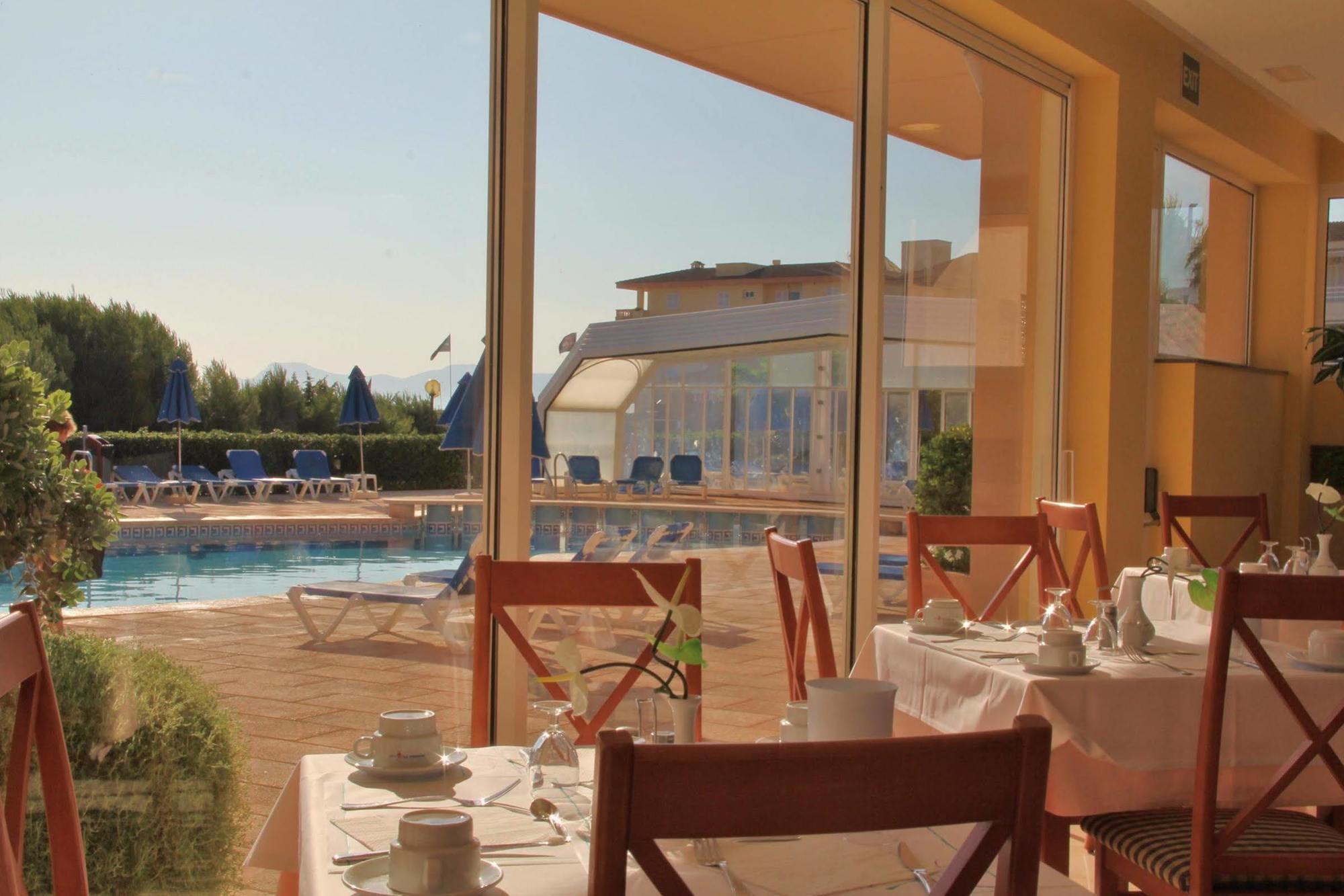 Aparthotel Dunes Platja Can Picafort (Mallorca)